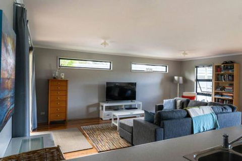 34 Ash Avenue Sandy Point - Tourism Brisbane 1