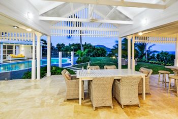 Whitehaven Luxury 5 Bedroom 5 Bathroom House Ocean View With 2 Golf Bu - Tourism Brisbane 5