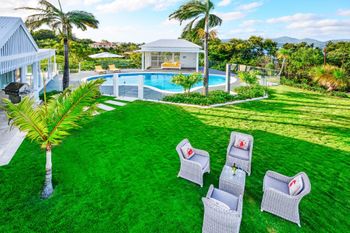 Whitehaven Luxury 5 Bedroom 5 Bathroom House Ocean View With 2 Golf Bu - Tourism Brisbane 2