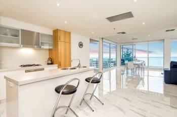 Penthouse Liberty Towers - Tourism Brisbane 3
