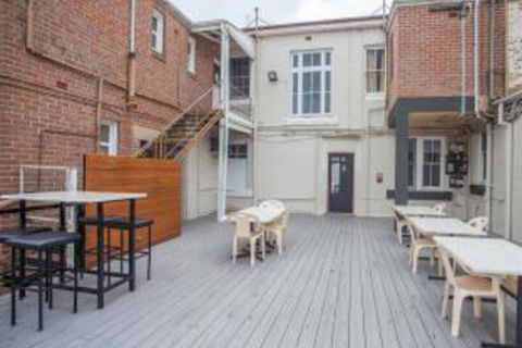 Light Horse Hotel Murrumburrah - Brisbane Tourism 4