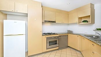 The Apartment Service HELP7 - Brisbane Tourism 6