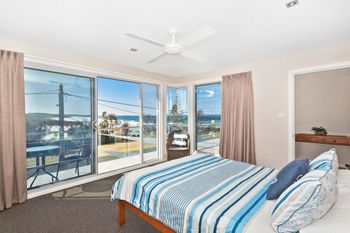 DOLPHIN VIEWS - Tourism Brisbane 2