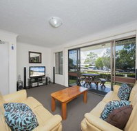 Tradewinds Unit 1 / 110 Victoria Parade - Tourism Brisbane