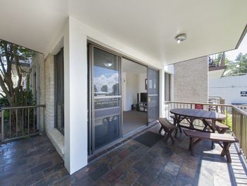 Tradewinds Unit 1 / 110 Victoria Parade - Tourism Brisbane 1