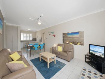 Shoal Bay Road Bay Village Unit 08 47 - Tourism Brisbane 0