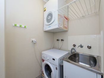 Grevillia Bay Parklands Unit 49 / 2 Gowrie Avenue - Tourism Brisbane 6