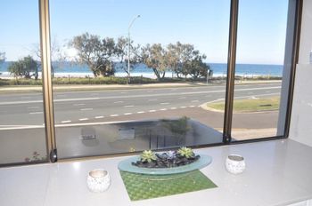 Huntington Apt 3 - Tourism Brisbane 6