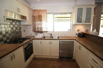 Swan View Family Home - Tourism Brisbane 6