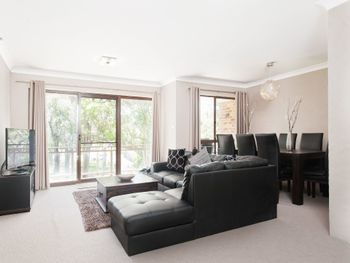 Nicholli Bay Parklands Unit 34 / 2 Gowrie Avenue - Tourism Brisbane 0