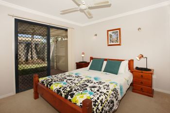 Oomoo 27a - Brisbane Tourism 3