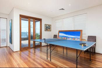 Stunning East Suburb Coastal Home H373 - Tourism Brisbane 2