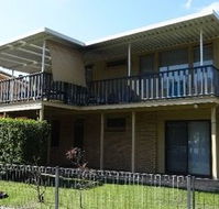 Lakeside Getaway - Brisbane Tourism