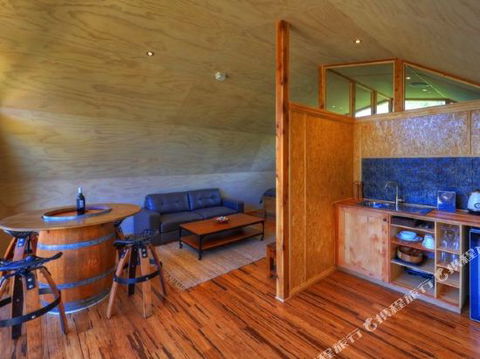 Bruny Island Accommodation 43 Degrees Beachside Studio Spa Apartments (1) - Tourism Brisbane 6