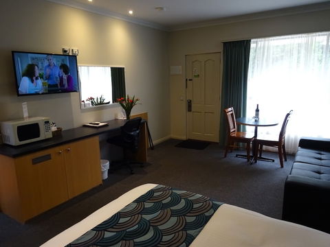 Victoria Lodge Motor Inn And Apartments - Tourism Brisbane 3