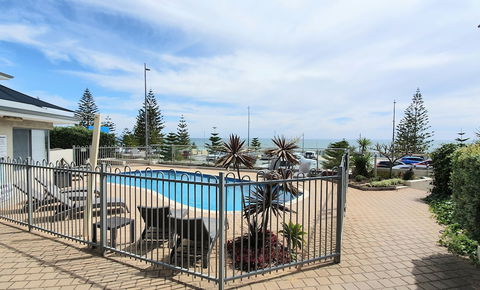 Scarborough Beach Front Resort Shell 13 - Tourism Brisbane 1