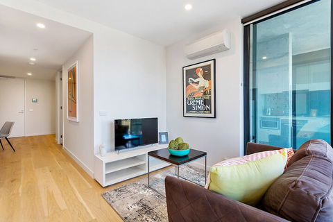 BRUNSWICK Stylish Space With Parking + Netflix - Brisbane Tourism 1