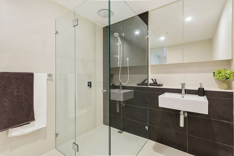 BRUNSWICK Stylish Space With Parking + Netflix - Brisbane Tourism 3