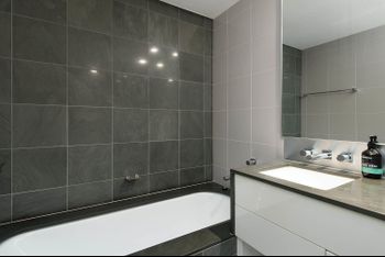 Elegant Elizabeth Bay H374 - Brisbane Tourism 6