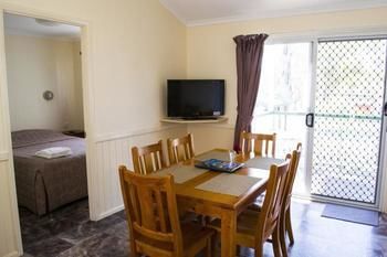 Kahlers Oasis Caravan Park - Brisbane 4u 0