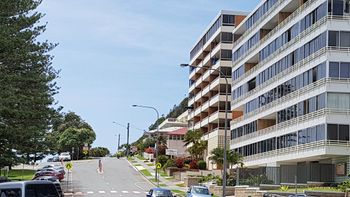 Point Break 2 Bedroom Apartment - Tourism Brisbane 4