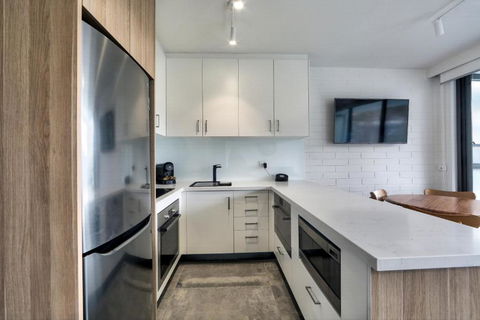 Snow Ski Apartments 23 - Brisbane Tourism 4