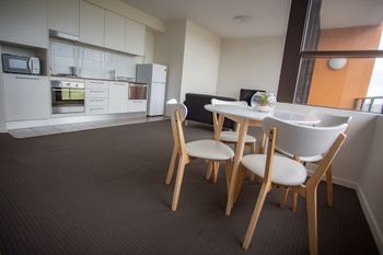Watt Street 1 BR Apartment W Ocean Views - Tourism Brisbane 6