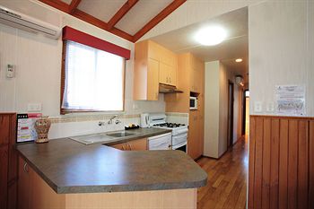 Yarraby Holiday Park - Tourism Brisbane 5
