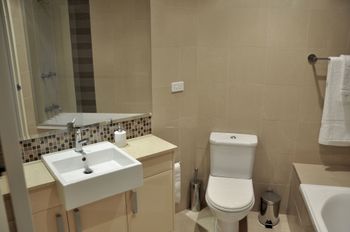 Luxury Beach Escape 90mins From Sydney - Brisbane Tourism 3