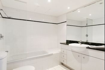 Wyndel Brown Street - Brisbane Tourism 2