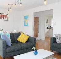 Newly Renovated Unit Waters Edge - Tourism Brisbane