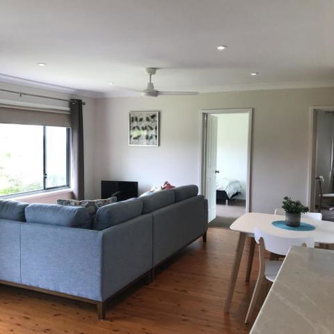 WAVES At MOLLYMOOK - Tourism Brisbane 2