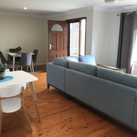 WAVES At MOLLYMOOK - Tourism Brisbane 1