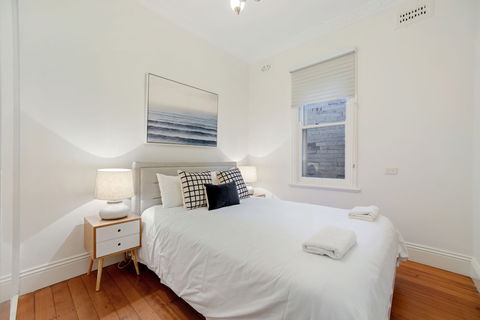 HomeHotel LuxuryHome 500m Crows Nest Shops - Brisbane Tourism 5