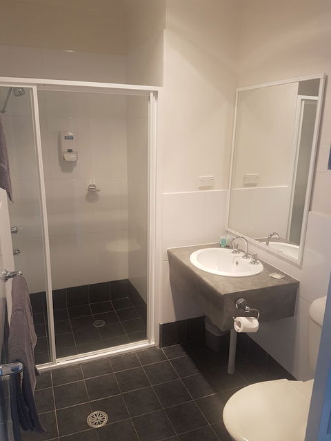 Jopen Cafe & Motel - Brisbane 4u 2