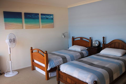 Casa La La Malua Bay - Brisbane Tourism 0
