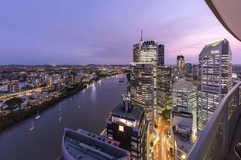 Oaks Aurora Tower - Tourism Brisbane 2