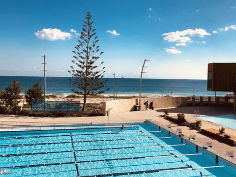 Sea Breeze Luxury Holiday Apartment Accommodation - Tourism Brisbane 4