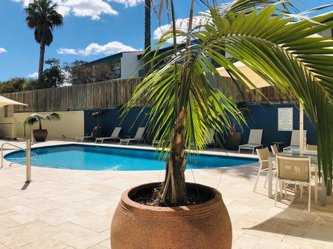 Sea Breeze Luxury Holiday Apartment Accommodation - Tourism Brisbane 3