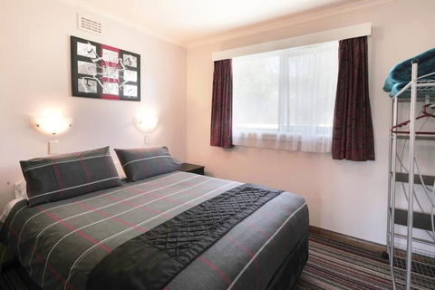 Georges Bay Apartments - Brisbane Tourism 3