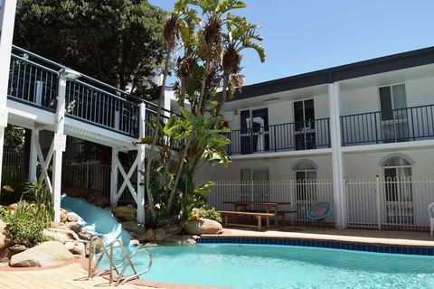 West Beach Lagoon 202 - Quiet & Ground Floor - Tourism Brisbane 2