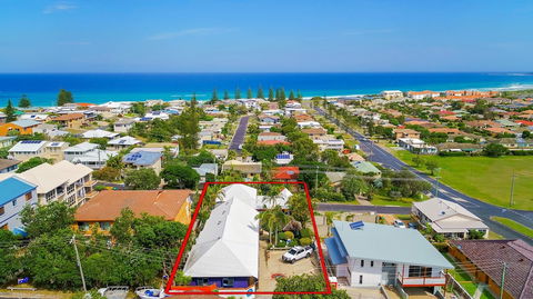 Clubyamba Beach Holiday Accommodation - Adults Only - Brisbane Tourism 0