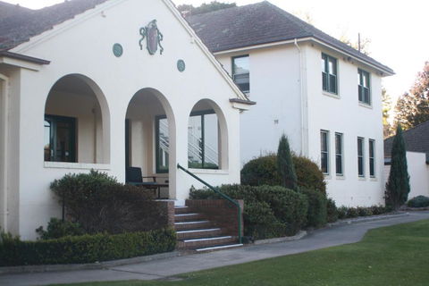 The Dormie House - On The Golf Course - Brisbane Tourism 6