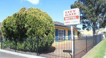 City Gate Motel - Tourism Brisbane 0
