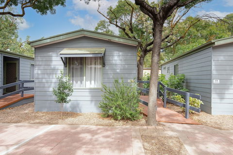 Adelaide Caravan Park - Tourism Brisbane 0