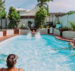 Beach  Bay Holiday House - Tourism Brisbane