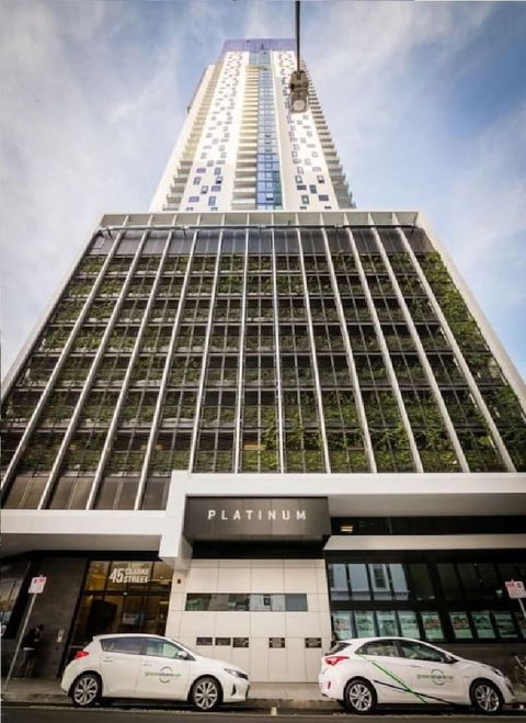 Southbank Platinum Tower Apartment - Brisbane 4u 0