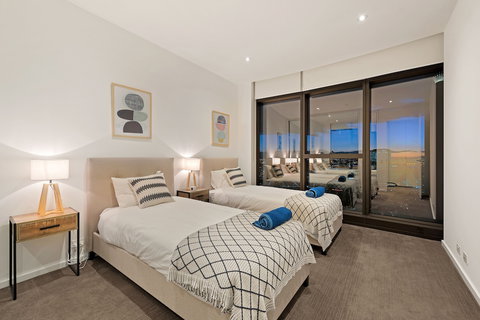 Sanctuary Apartments - Prima Pearl - Brisbane Tourism 5