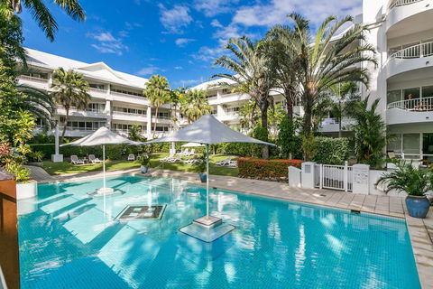 Poolside Apt In Alamanda Beachfront Resort 67 - Tourism Brisbane 2