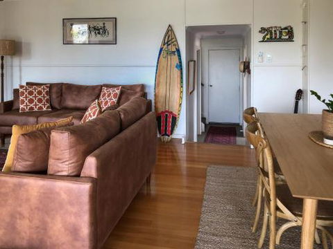 Samphire Beach House - Tourism Brisbane 1